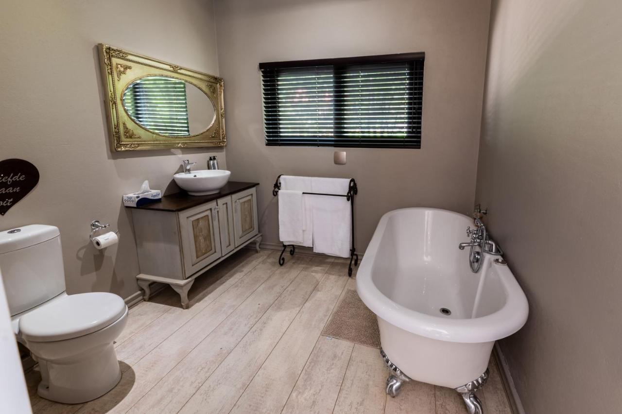 Migdash Guesthouse Хартбееспоорт Екстериор снимка