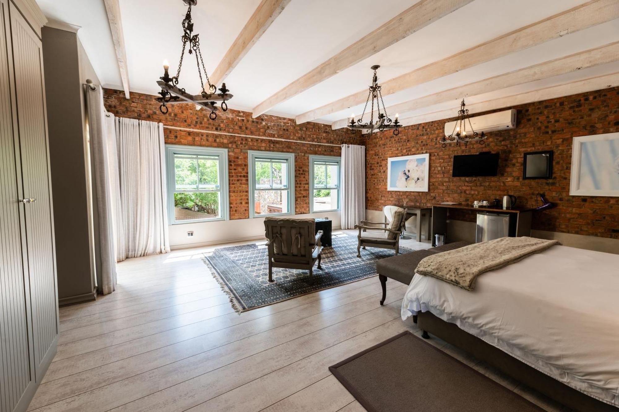 Migdash Guesthouse Хартбееспоорт Екстериор снимка