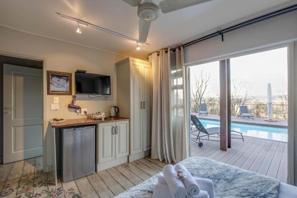 Migdash Guesthouse Хартбееспоорт Екстериор снимка