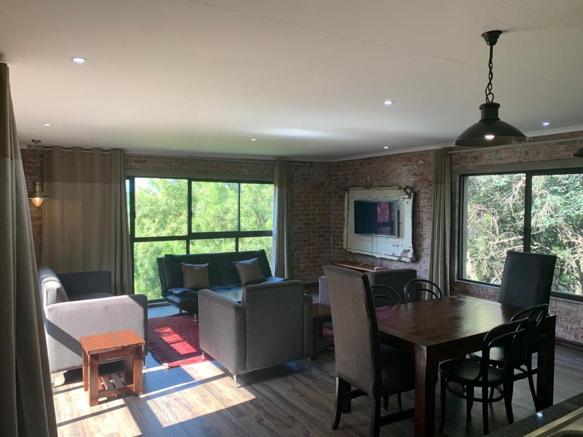 Migdash Guesthouse Хартбееспоорт Екстериор снимка